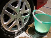 Limpeza dos pneus e jantes